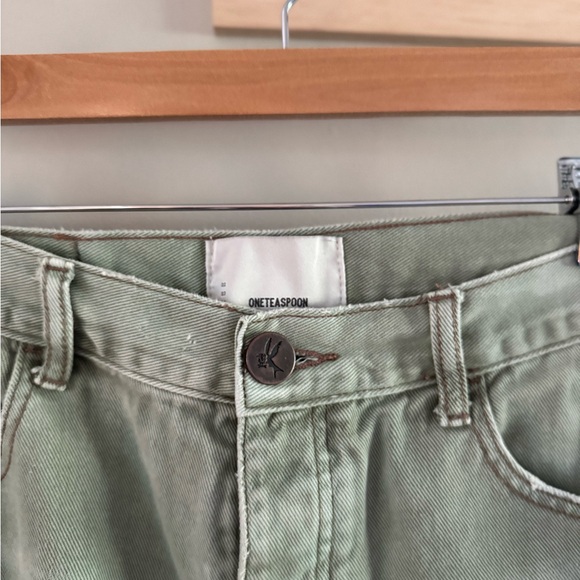 Oneteaspoon Distressed Denim Shorts - Picture 4 of 6